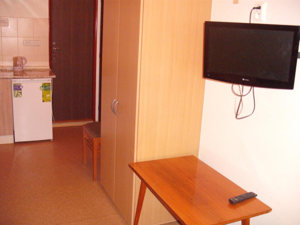 Hostinec U Valentu Cervena Voda Exterior photo